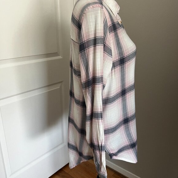 C&C California Pink & Navy Plaid Print Shirt - Picture 3 of 8